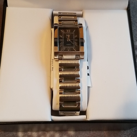 Watch - Picture 2 of 2